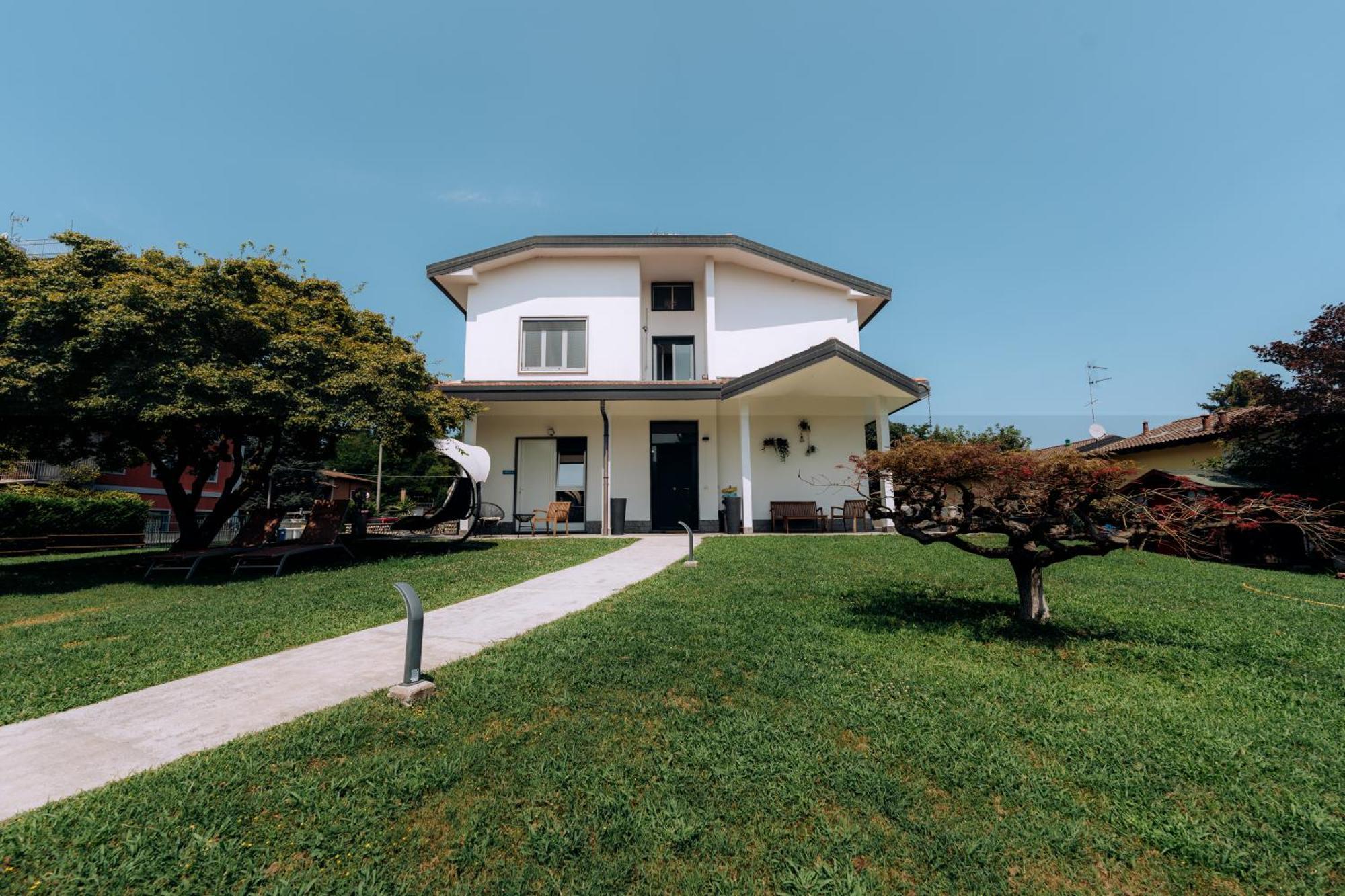 卡萨诺韦Sleep & Fly Malpensa住宿加早餐旅馆 外观 照片